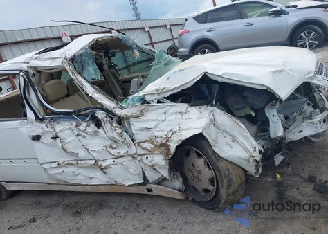 1999 Mercedes-Benz C 280 z USA, uszkodzony, nr VIN WDBHA29G2XA707664